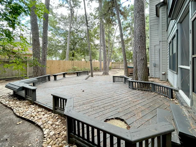 $412,000 | 3 North Mossrock Road, The Woodlands, TX 77380