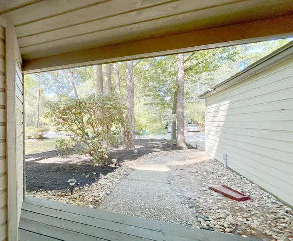 $412,000 | 3 North Mossrock Road, The Woodlands, TX 77380