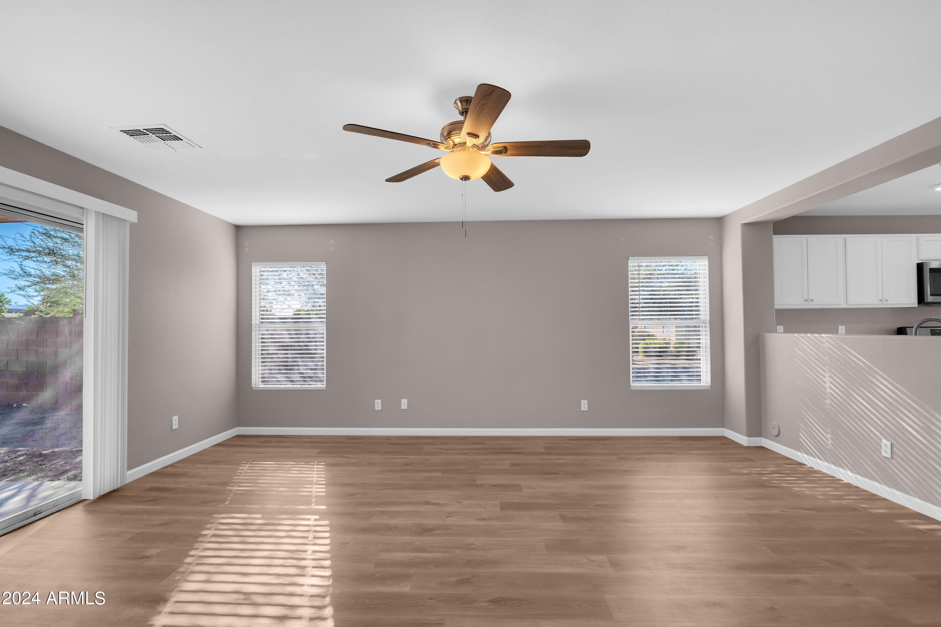 6441 West Riva Road Phoenix, AZ 85043 - Photo 13 of 32 Rlp-16