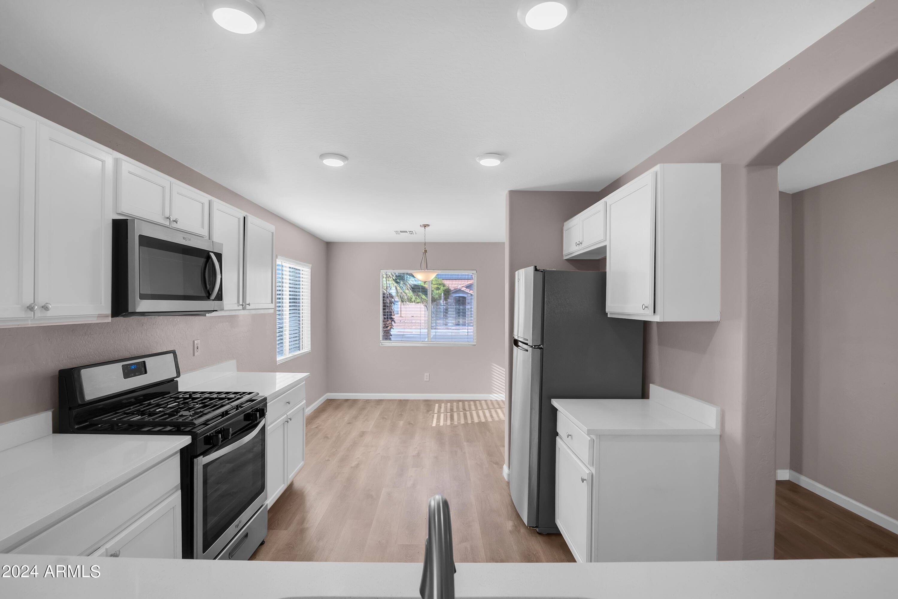 6441 West Riva Road Phoenix, AZ 85043 - Photo 9 of 32 Rlp-32