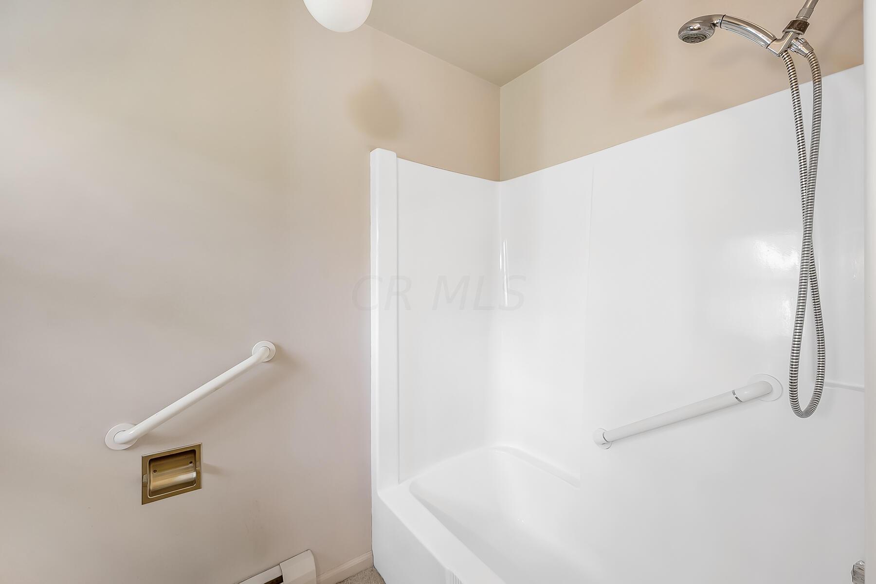 1230 Biddle Road Galion, OH 44833 - Photo 35 of 49 Owner's Bath