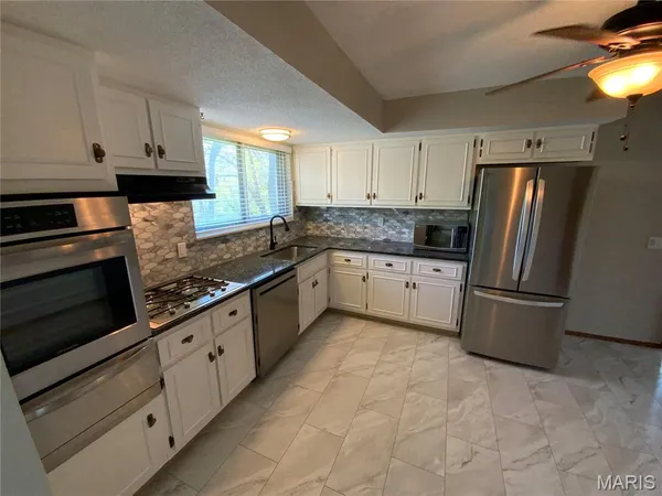 $2,500 | 12806 Willowyck Drive, St. Louis, MO 63146