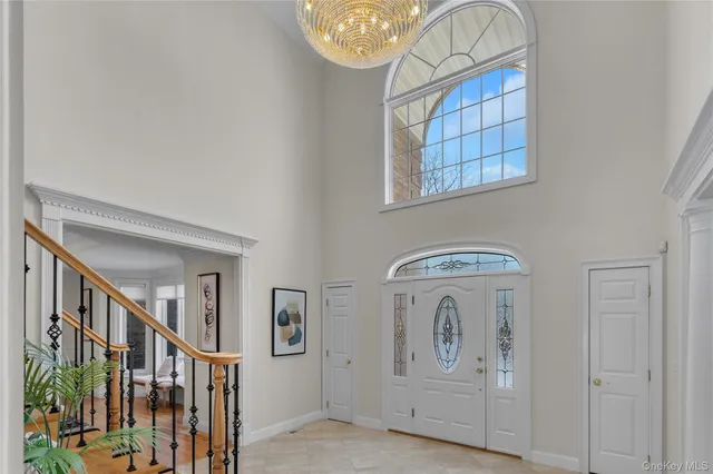 $2,499,000 | 7 Pitch Pine Court, Northport, NY 11768