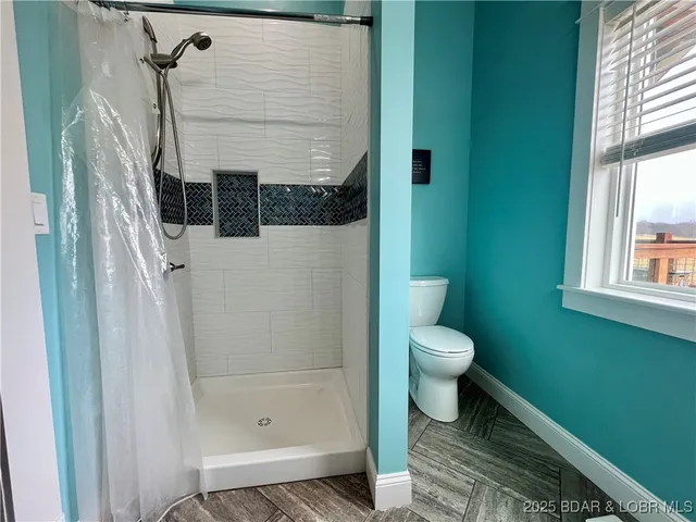 $517,800 | 20408 Millers Fjord Avenue, Cole Camp, MO 65325