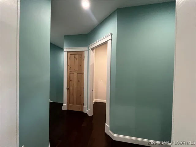 $517,800 | 20408 Millers Fjord Avenue, Cole Camp, MO 65325