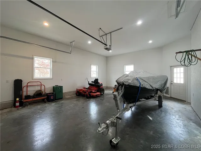 $517,800 | 20408 Millers Fjord Avenue, Cole Camp, MO 65325