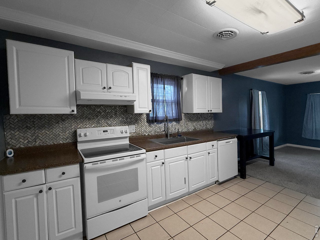 512 Cleveland Street Sterling, CO 80751 - Photo 6 of 16
