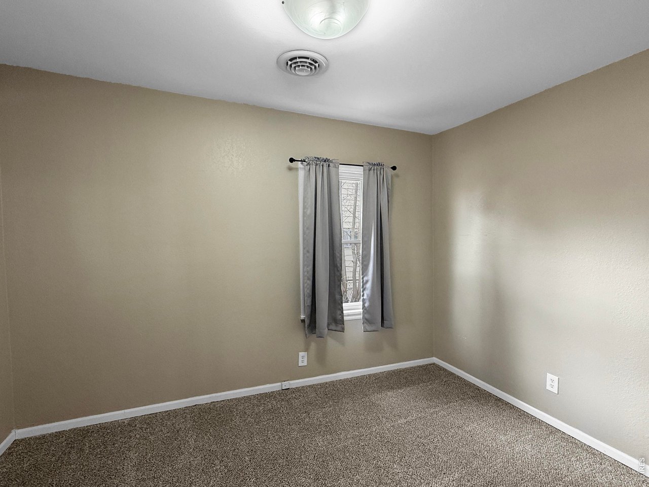 512 Cleveland Street Sterling, CO 80751 - Photo 7 of 16