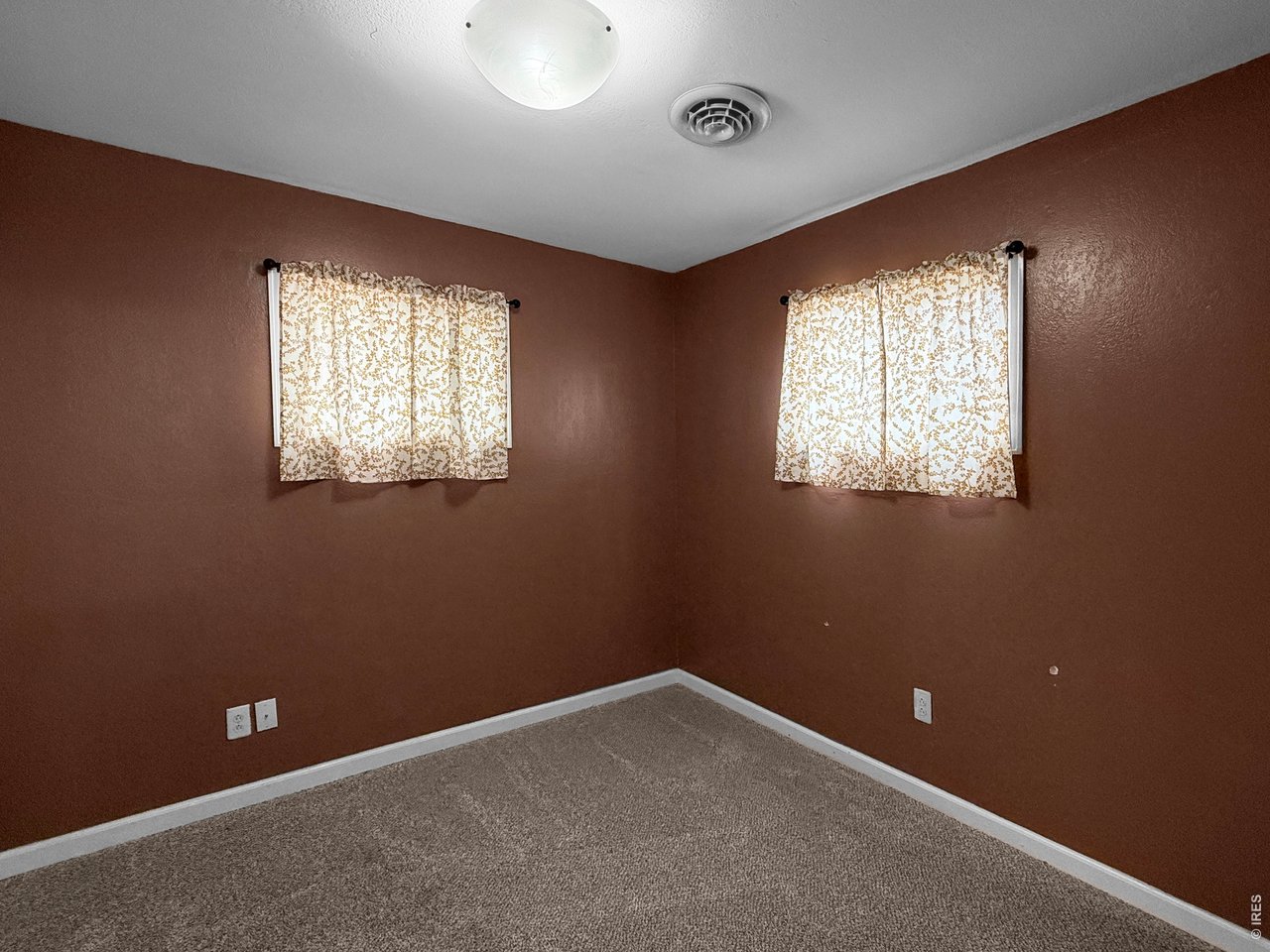 512 Cleveland Street Sterling, CO 80751 - Photo 10 of 16