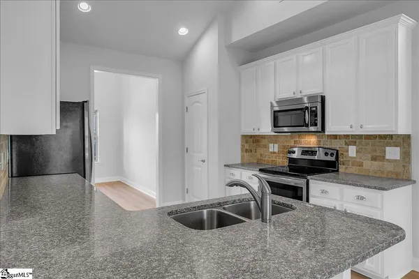 $410,000 | 31 Sampit Drive, Simpsonville, SC 29681
