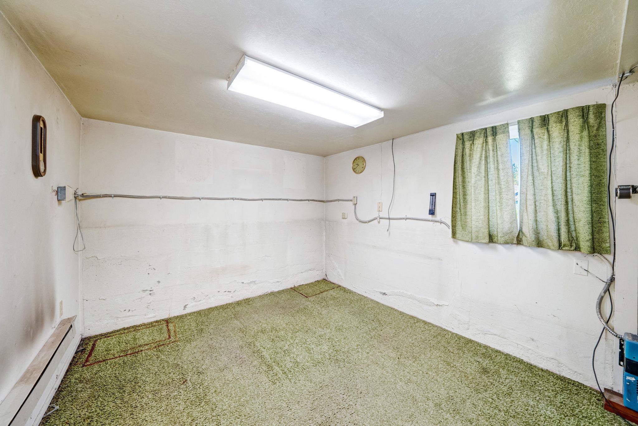 485 Ridge Street Portola, CA 96122 - Photo 20 of 27 a view of small space