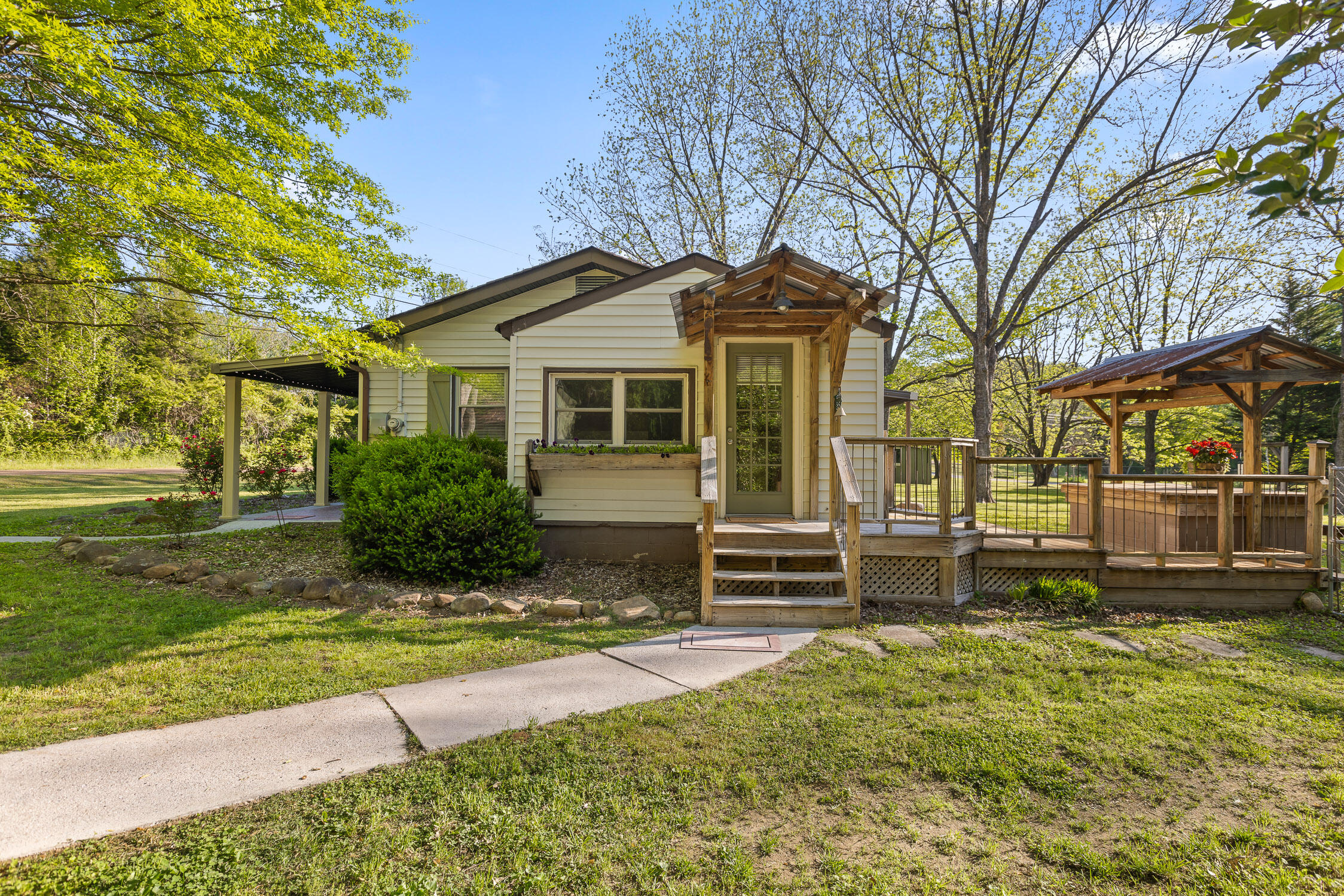 326 Newman Road Soddy Daisy, TN 37379 - Photo 4 of 61 Newman-10