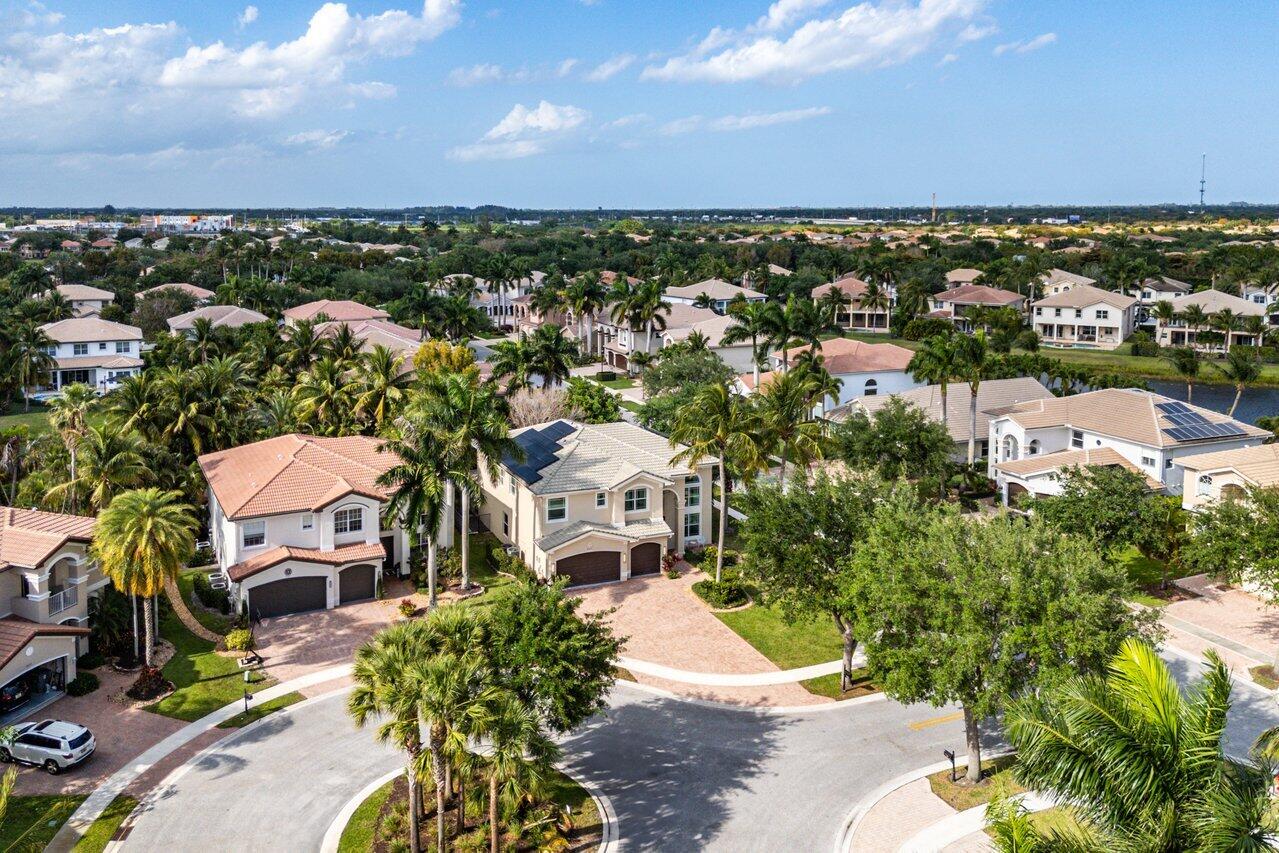 8561 Trailwinds Court Boynton Beach, FL 33473 - Photo 8 of 59 055-8561TrailwindsCourt-BoyntonBeach-FL-