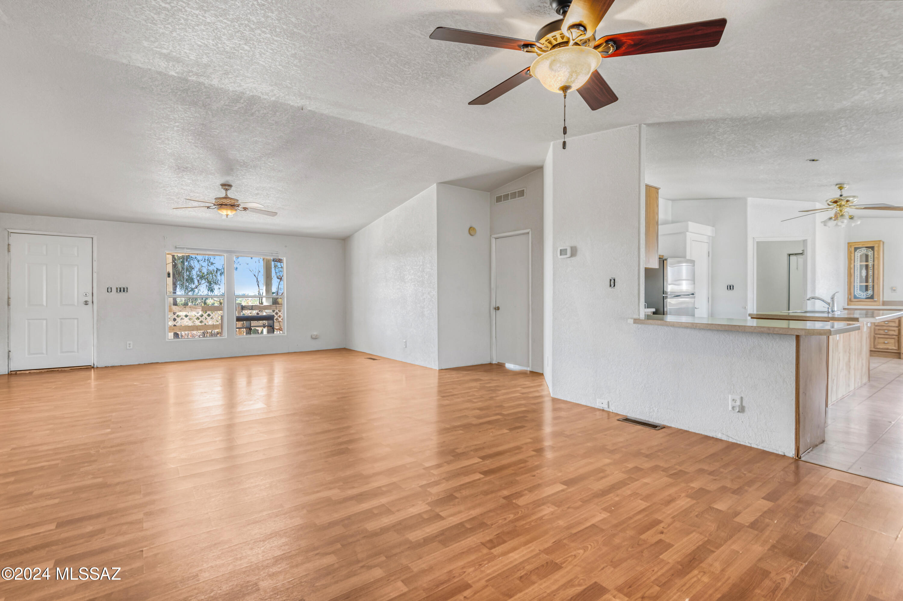 15950 Gold Bell Road Marana, AZ 85653 - Photo 9 of 42 Gallery Image 9