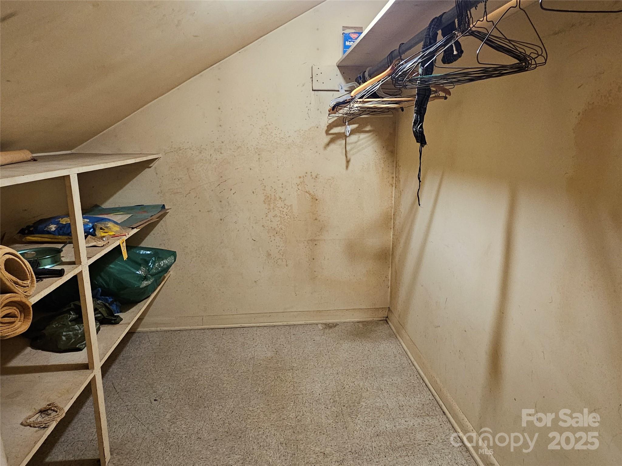 101 Edgewood Avenue Morganton, NC 28655 - Photo 24 of 32 a view of walk in closet