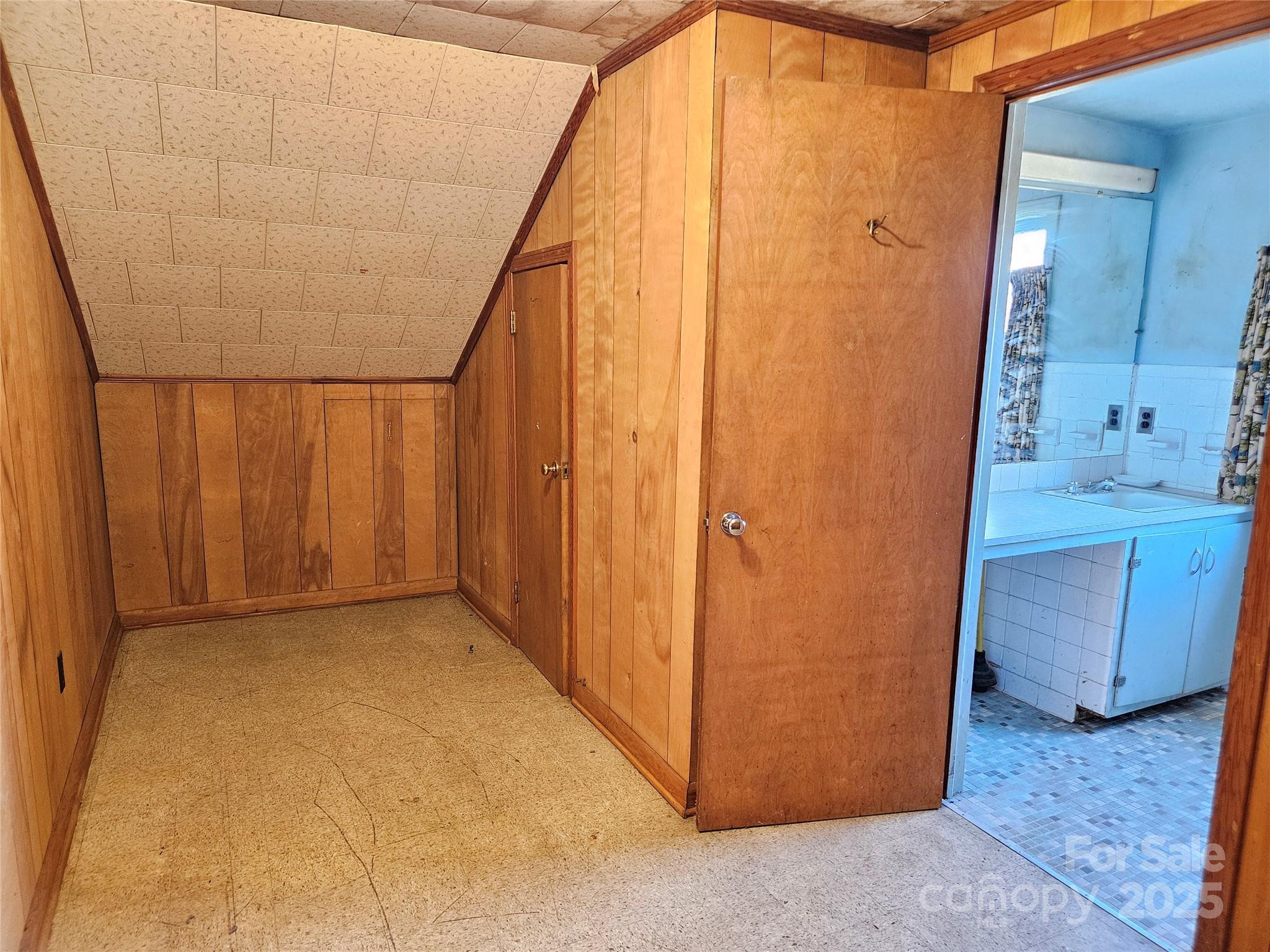 101 Edgewood Avenue Morganton, NC 28655 - Photo 26 of 32 a view of a hallway