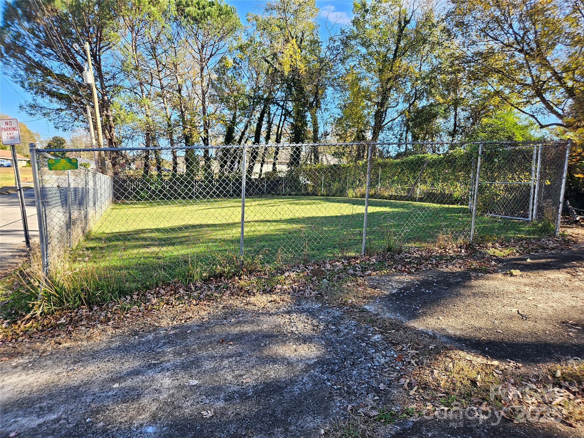 101 Edgewood Avenue Morganton, NC 28655 - Photo 7 of 32 a view of a park