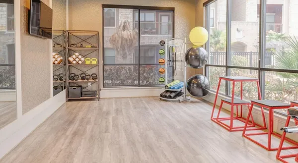 $1,400 | 2539 Spring Cypress Road, Unit 8304, Spring, TX 77388