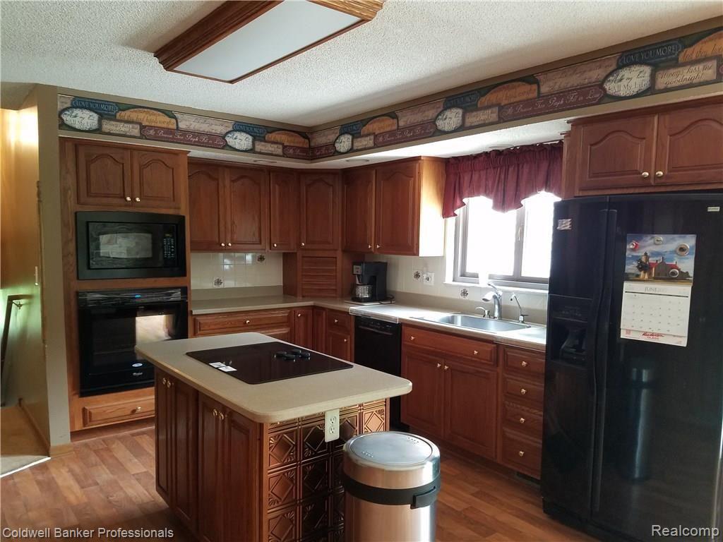 383 Henderson Road Howell, MI 48855 - Photo 23 of 41 2017-06-03 14.08