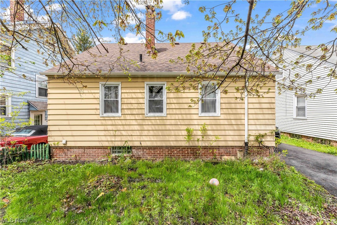 19604 Tiverton Road Cleveland, OH 44110 - Photo 26 of 26
