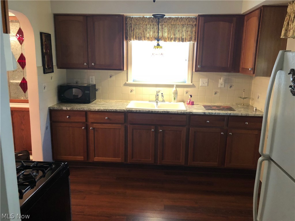 6423 Crossview Road Independence, OH 44131 - Photo 12 of 26