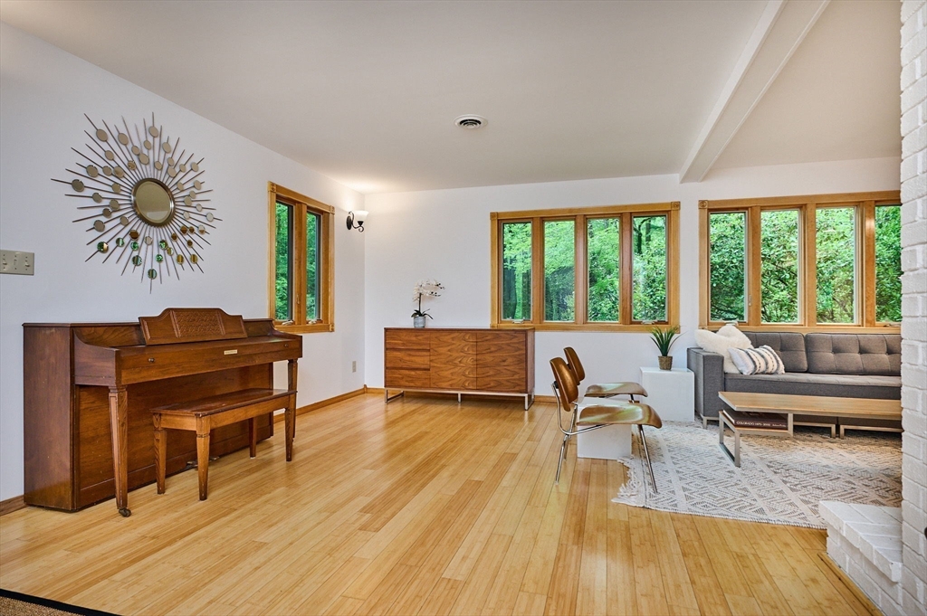 88 High Point Drive Amherst, MA 01002 - Photo 5 of 35 a living room with furniture and a wooden floor