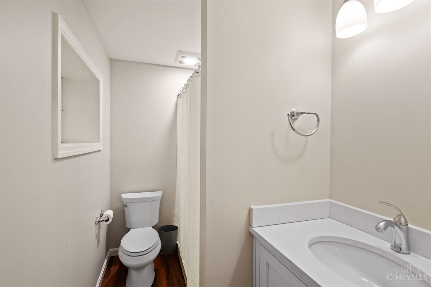 2787 Walsh Road Cincinnati, OH 45208 - Photo 22 of 31 Gallery Image 22