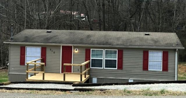 812 Bluff Road Harriman, TN 37748 - Photo 1 of 31 IMG_7099