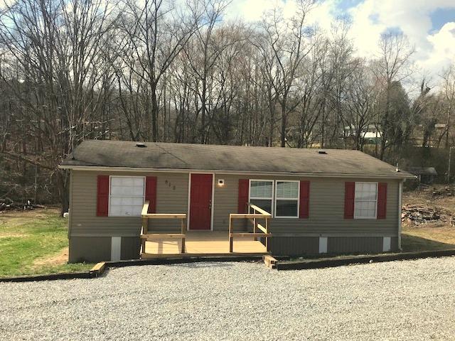 812 Bluff Road Harriman, TN 37748 - Photo 5 of 31 IMG_7089