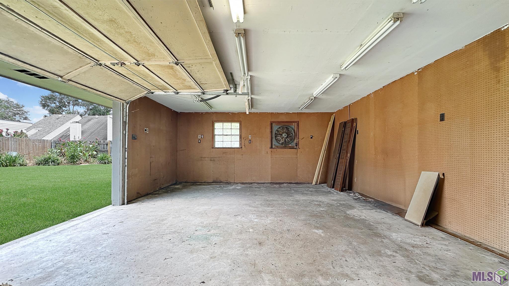 1740 Rue Crozat Baton Rouge, LA 70810 - Photo 19 of 24 Workshop