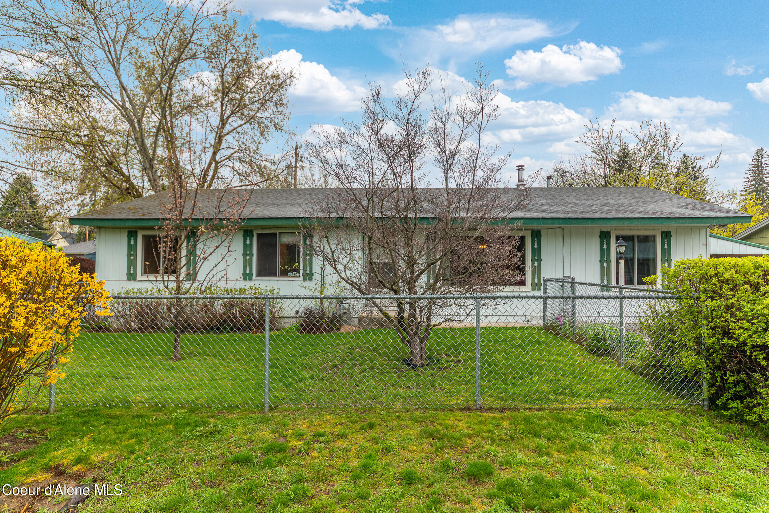 921 Ruth Avenue Sandpoint, ID 83864 - Photo 4 of 44 04-921 N Ruth Ave 04