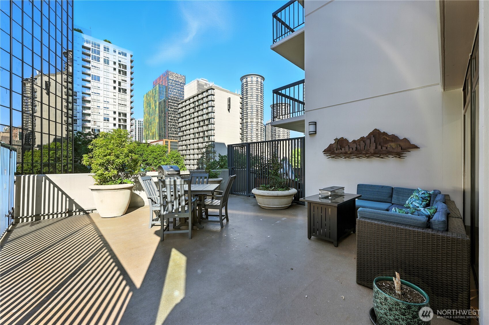 2100 3rd Avenue, Unit 2604 Seattle, WA 98121 - Photo 24 of 27