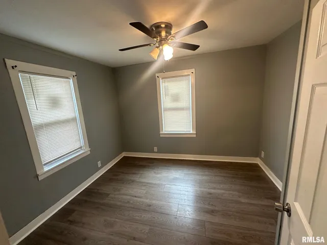 $975 | 1013 Mechanic Street, Pekin, IL 61554