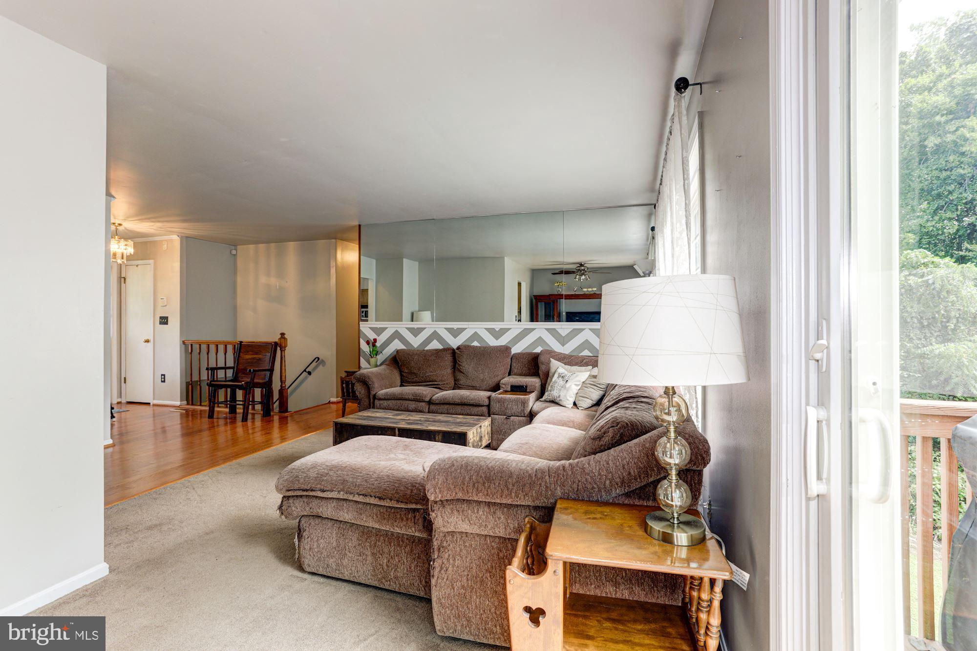 9957 Boyds Turn Road Owings, MD 20736 - Photo 5 of 32 Living Room