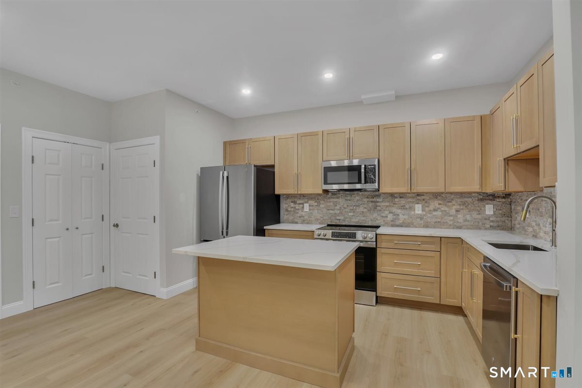 1347 New Haven Road, Unit 2 Naugatuck, CT 06770 - Photo 2 of 10 Gallery Image 2