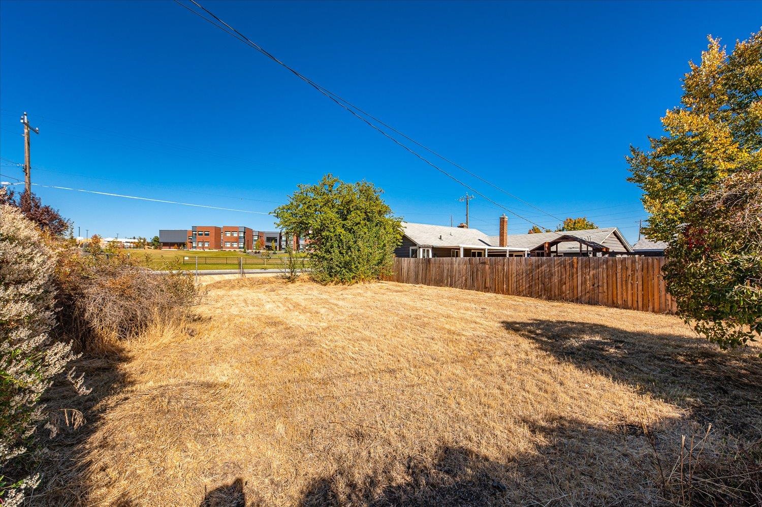 1222 East Marietta Avenue Spokane, WA 99207 - Photo 6 of 39