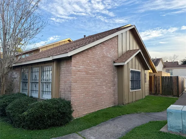 a view of backyard of house
