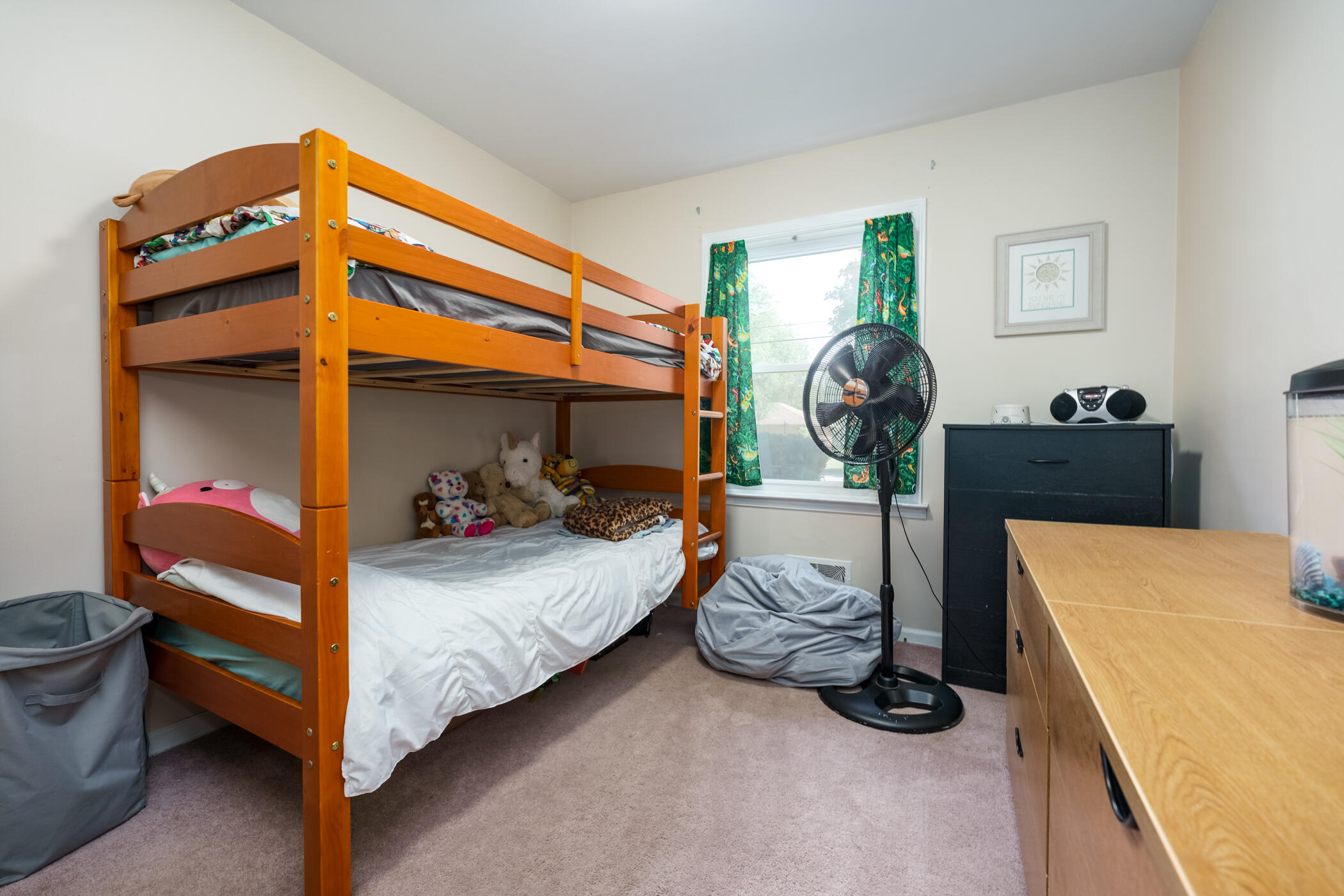 1101 Piccadilly Road Kalamazoo, MI 49006 - Photo 21 of 32 Piccadilly_Rd_1101_Kalamazoo_49006-13