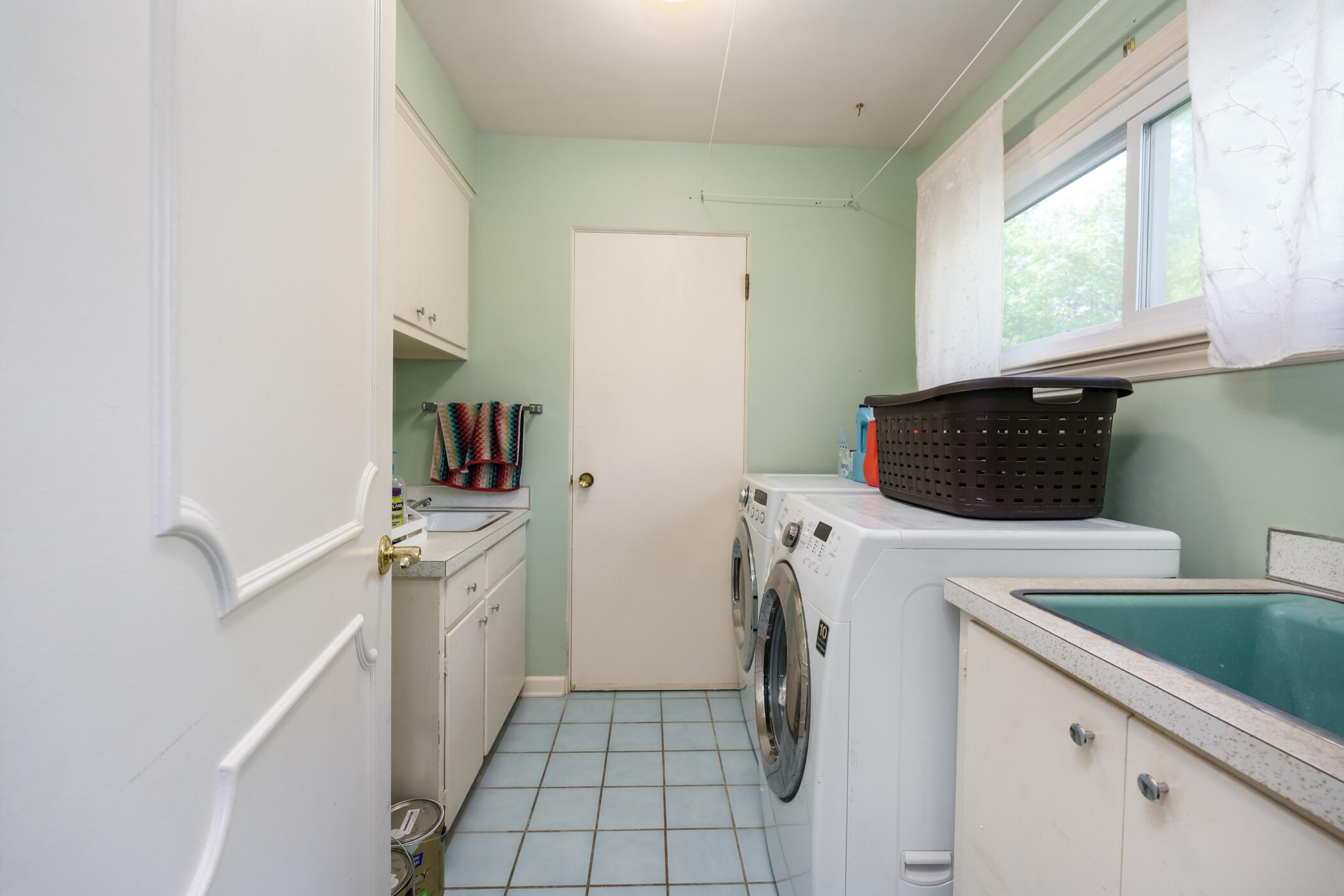 1101 Piccadilly Road Kalamazoo, MI 49006 - Photo 23 of 32 Piccadilly_Rd_1101_Kalamazoo_49006-9