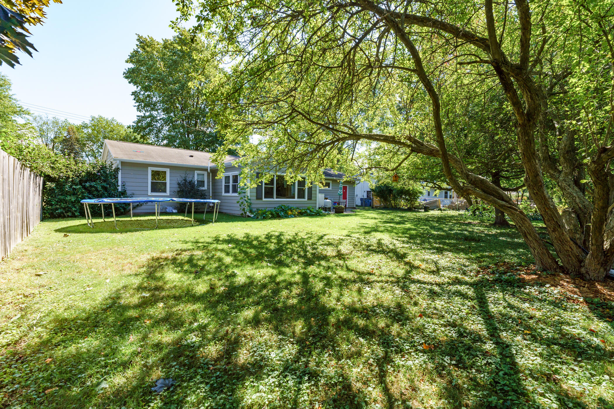 1101 Piccadilly Road Kalamazoo, MI 49006 - Photo 31 of 32 Piccadilly_Rd_1101_Kalamazoo_49006-31