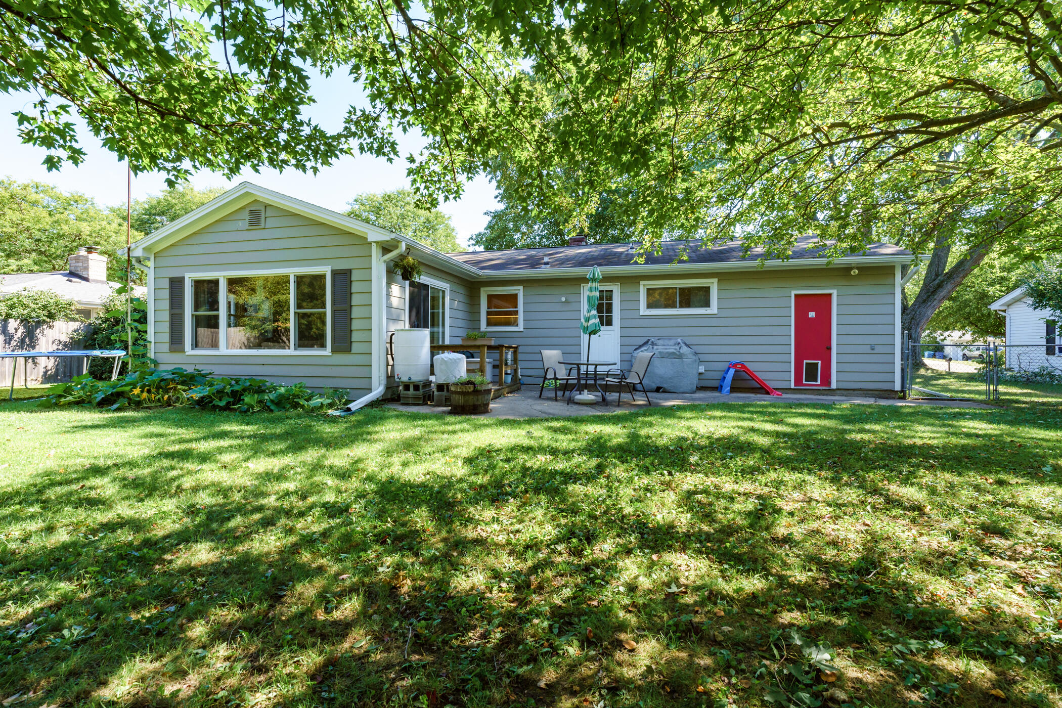 Piccadilly_Rd_1101_Kalamazoo_49006-29
