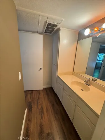 $2,200 | 2859 South Fairview Street, Unit D, Santa Ana, CA 92704