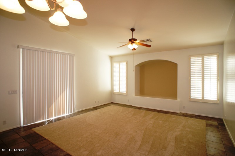 9760 East Rock Ridge Court Tucson, AZ 85749 - Photo 3 of 9