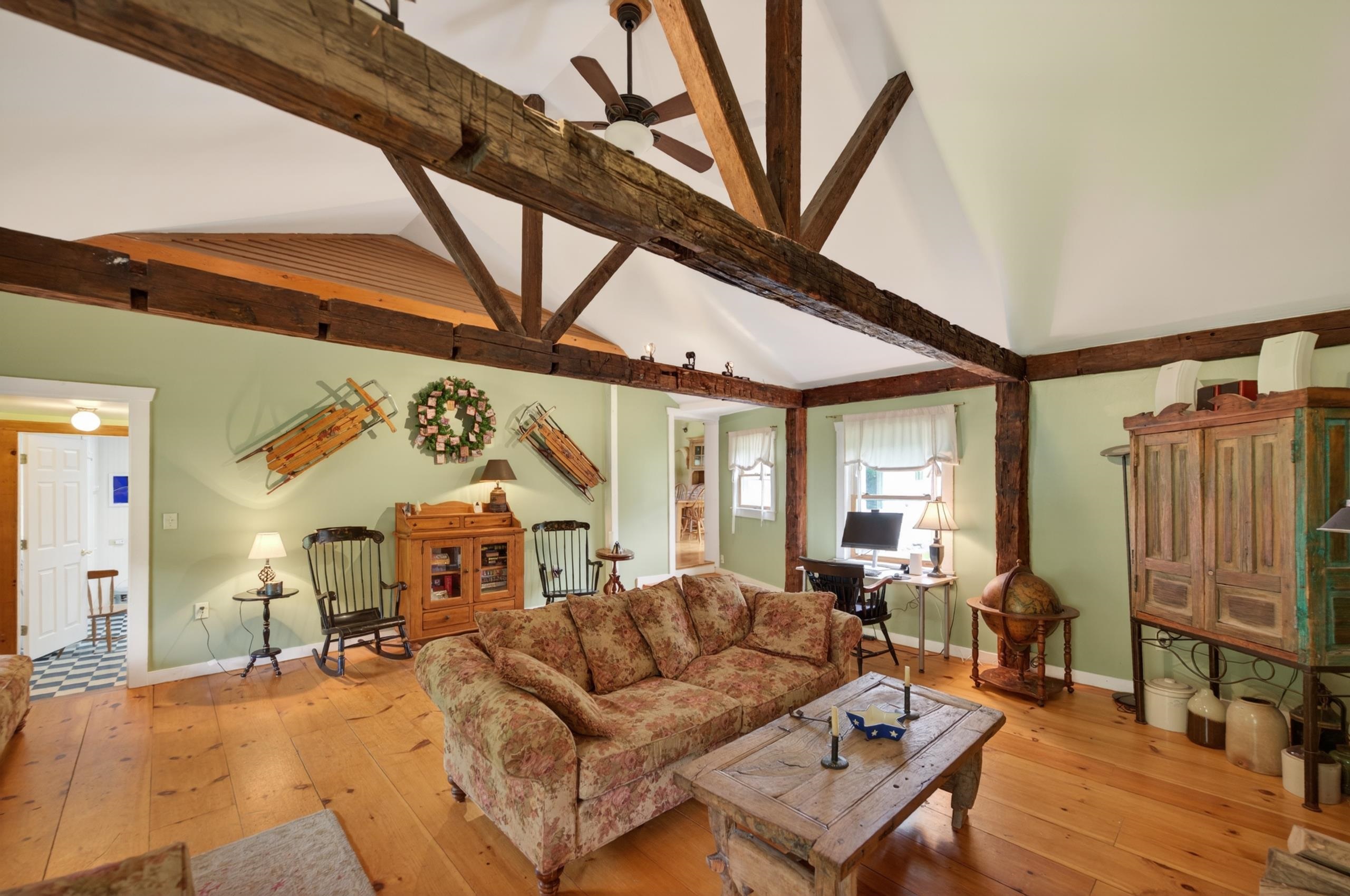 34 Main Street Wardsboro, VT 05355 - Photo 5 of 29