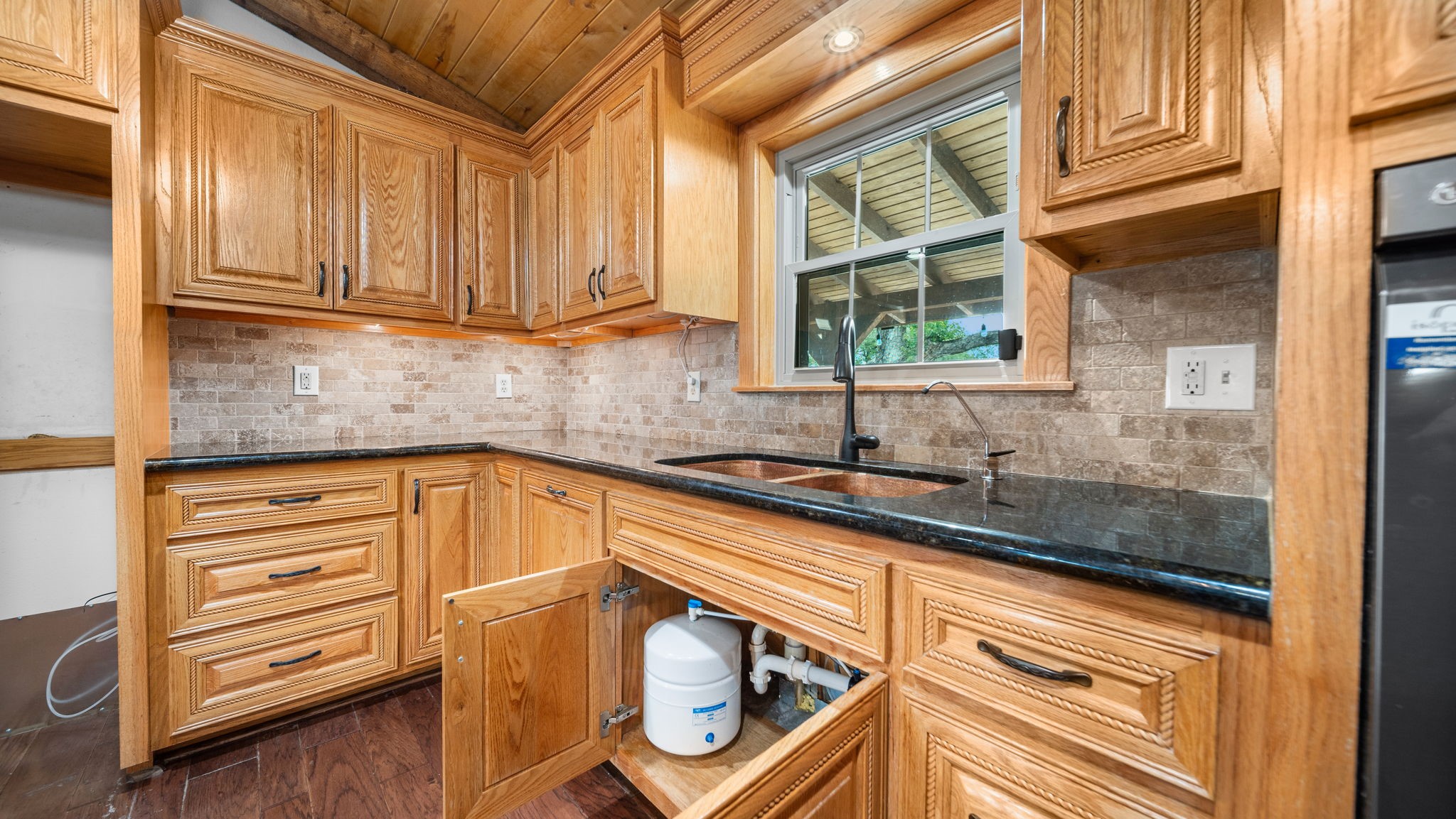 16120 Brown Road Waller, TX 77484 - Photo 18 of 50 Reverse Osmosis and Copper Sink