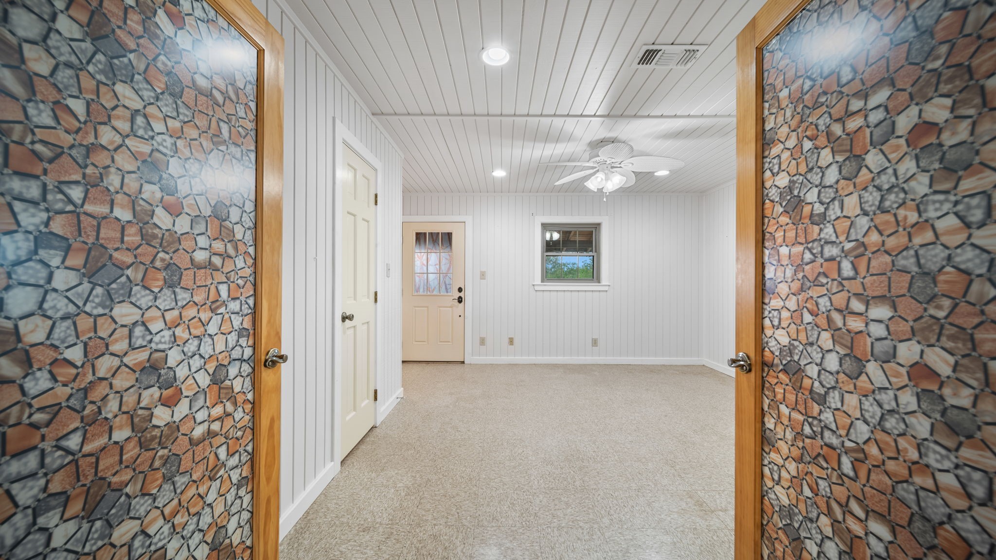 16120 Brown Road Waller, TX 77484 - Photo 36 of 50 Guest House double doors into Bedroom