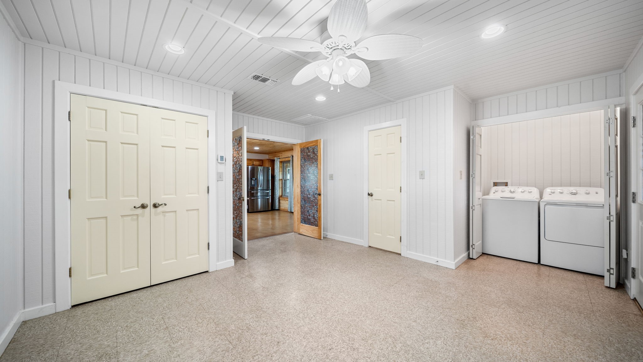16120 Brown Road Waller, TX 77484 - Photo 37 of 50 Guest House Bedroom with Utility Room and big walk-in Closet