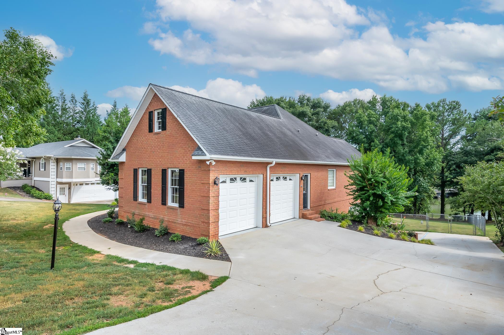 105 Amanda Drive Anderson, SC 29621 - Photo 2 of 36 Gallery Image 2