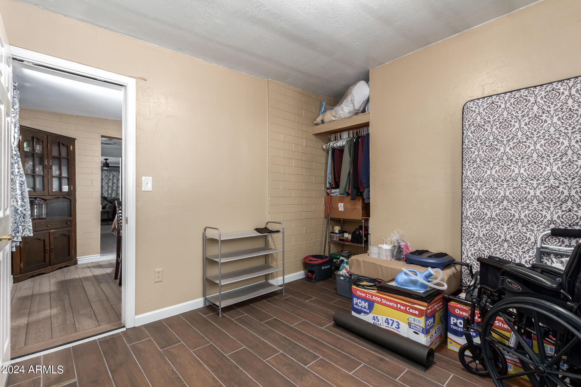 3937 West Almeria Road Phoenix, AZ 85009 - Photo 13 of 54 51 - Almeria