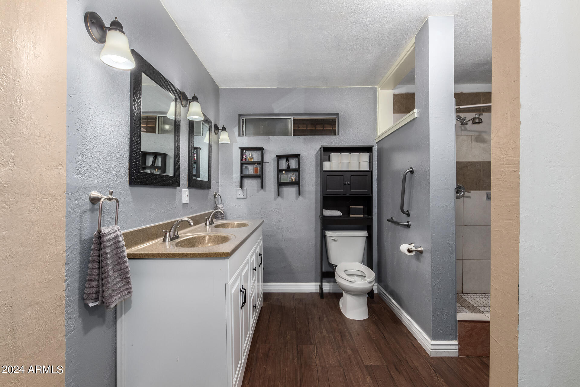 3937 West Almeria Road Phoenix, AZ 85009 - Photo 19 of 54 30 - Almeria